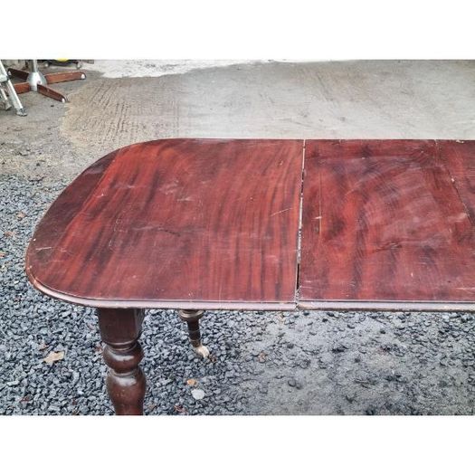Extending Dining Table KAS634
