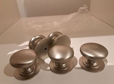 knobs