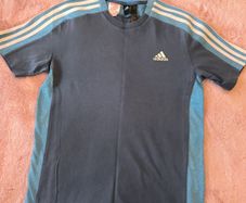 Adidas T-shirt