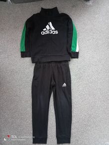 boy's Adidas tracksuit .Age 5/6