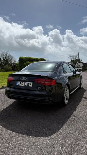 Audi a4 sline black edition b8.5