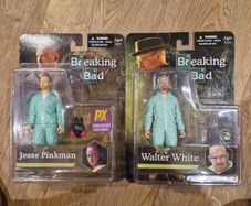 Mezco Breaking Bad Figure Set Jesse And Walter White Green Hazmat Suit