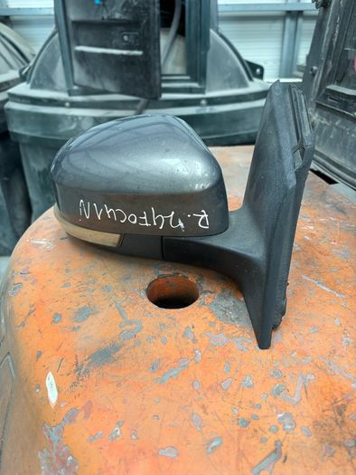ford focus drivers side mirror came off a 2013