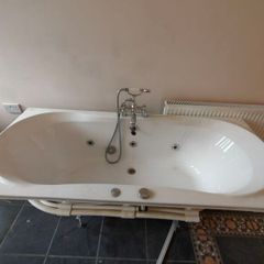jacuzzi bath