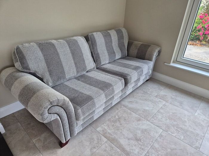2 x Sofa / Couch Set