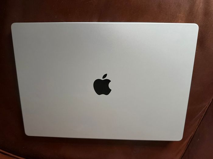 Apple MacBook Pro 2026 16in M5 Pro 24GB 1TB - Silver