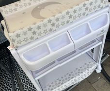 Baby Changing Table with bath