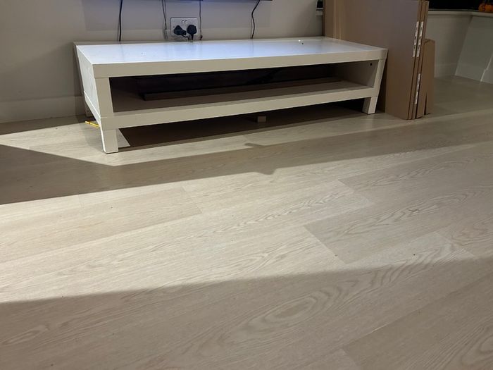 IKEA tv stand - white - free