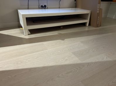 IKEA tv stand - white - free