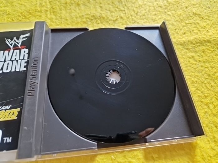 War Zone  PlayStation1 ps1 PlayStation2 ps2 games Original
