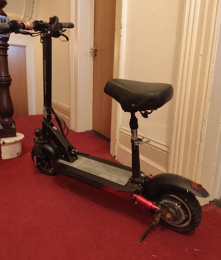 Kugoo Kirin M4 Pro. Needs TLC / Spares or Repair, Bargain