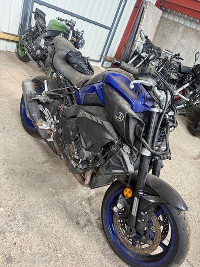 2017 Yamaha mt 10 breaking