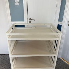 Changing table