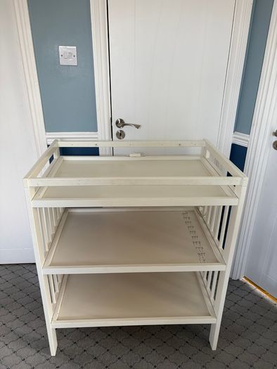 Changing table