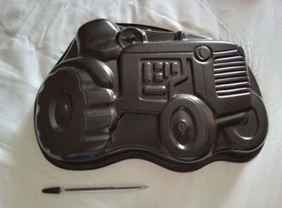 tractor cake mould