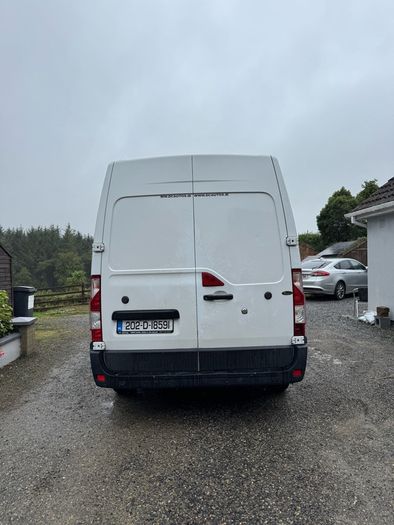 nissan nv400 2020