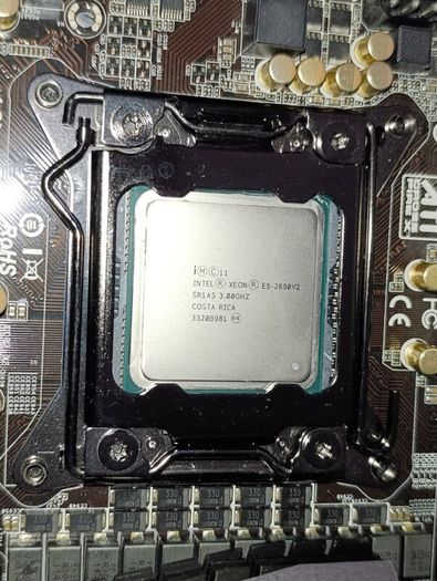 128GB RAM - Intel X79 - Xeon E5-2690v2 10 Core - Asrock Extreme 6 -