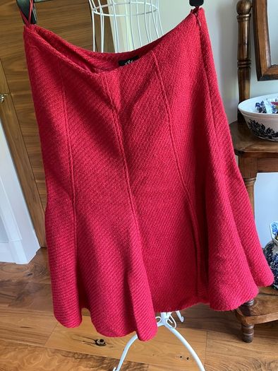 Red skirt