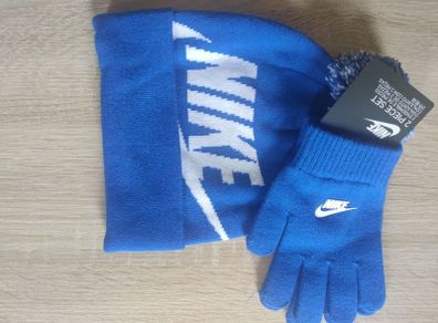 BNWT Nike kids 2 piece set beanie and gloves  one size Free post
