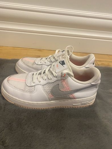 Air Force 1 low