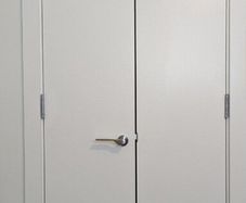 Double Door 80x32
