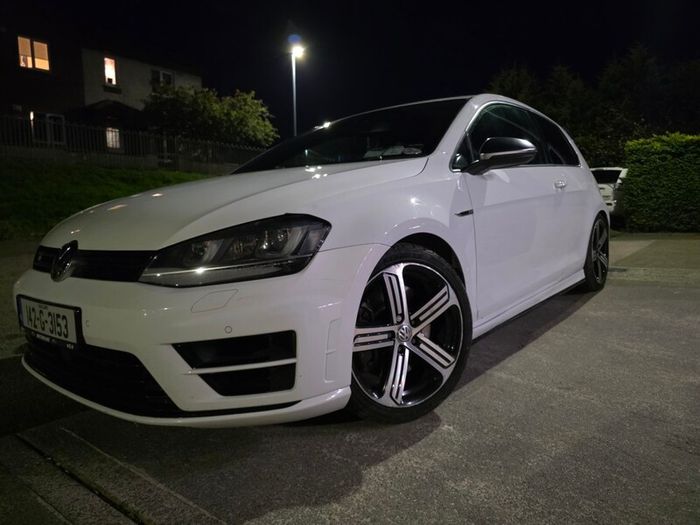 2014 Volkswagen Golf R