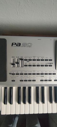 Korg Pa 80