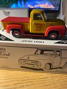 First Gear Ford F-100 pick up