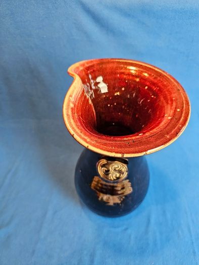 Beautiful Stately Colm De Ris Vase