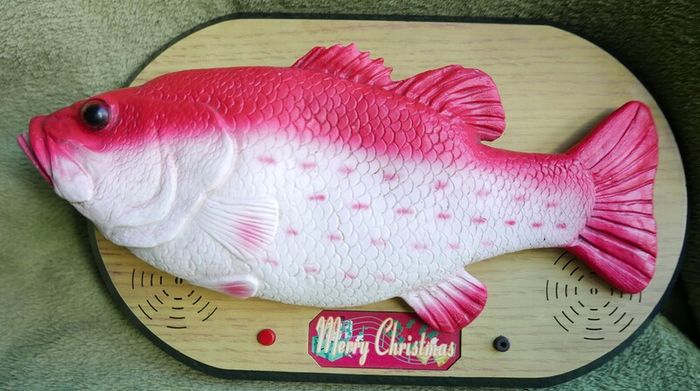 Rock King Tommy the xmas singing fish