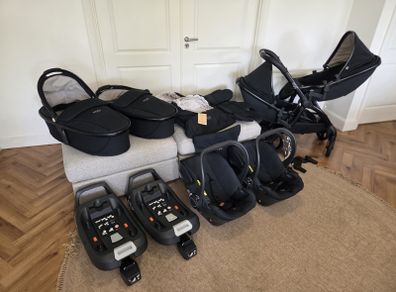 Egg 2 Twin Travel System