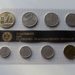 Rare East Germany DDR 1988 UNC Mint Coins set & Struck medal