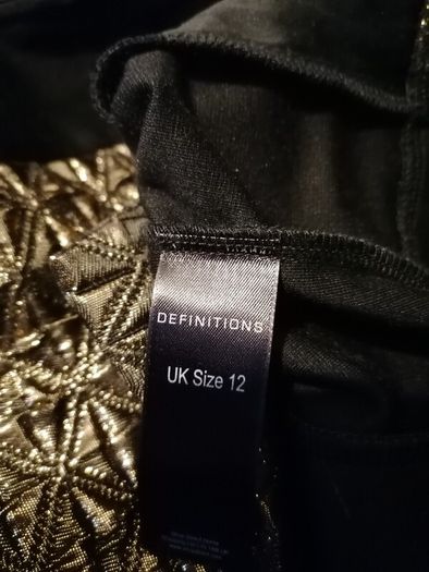 Pencil skirt lovely black and gold size 12 soft comfortable material