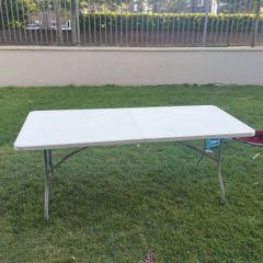 folding table