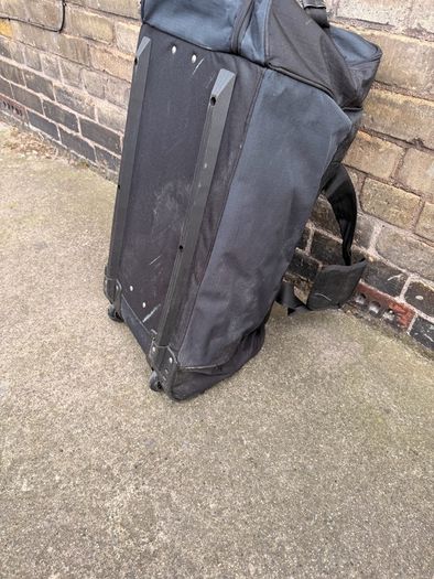 Umbro wheeled bag in excellent condition.