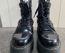 dr marten boots