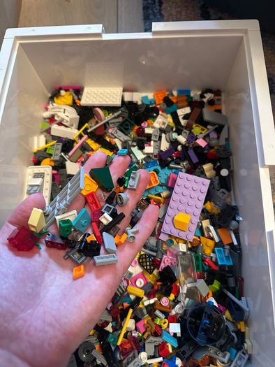 Lego bundle 2.7kg plus retired baseboards