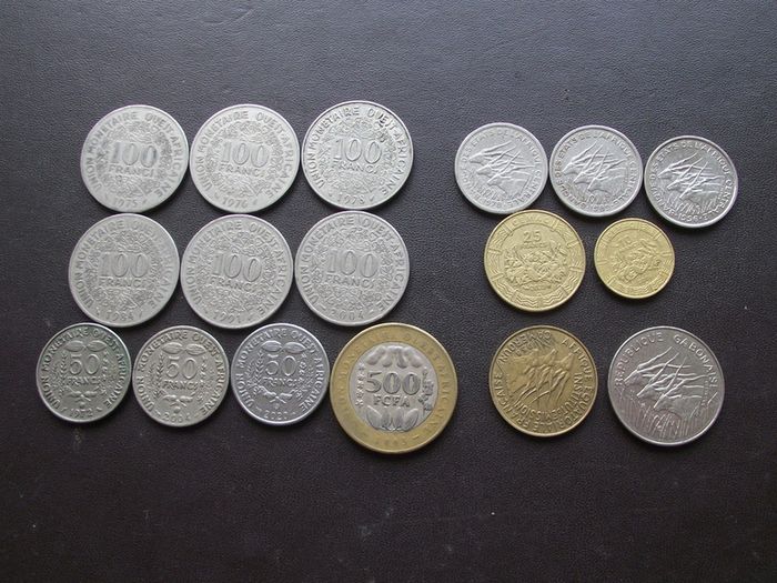 Central African States & West African States & Gabon & Cameroon. A Lot of 17 coins (1975-2020)
