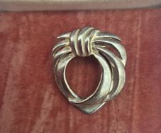 Irish Vintage Clasp Brooch