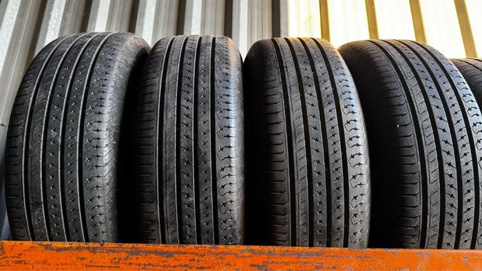 15" Genuine Volkswagen Alloys