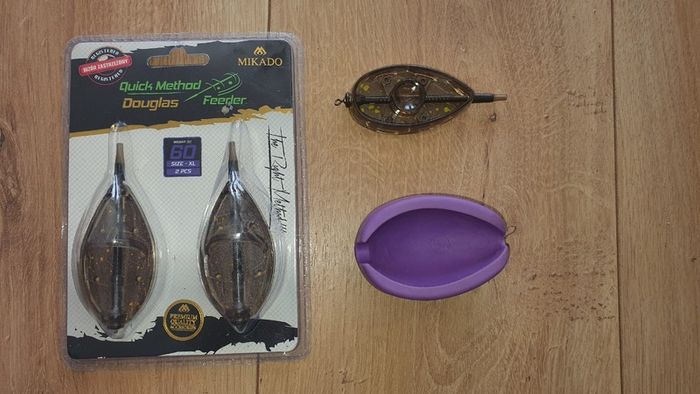 NEW - Size XL - Set of (2x60g) "Douglas" + (1x50g) ,,Aperio'' Mikado Method Feeder Q.M.F. System + Mould - Carp Tench Bream Feeder Method Pellet Dumbells Hybrid Roach