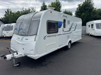 2017 Bailey Pegasus Brindisi - fixed Island - Bed