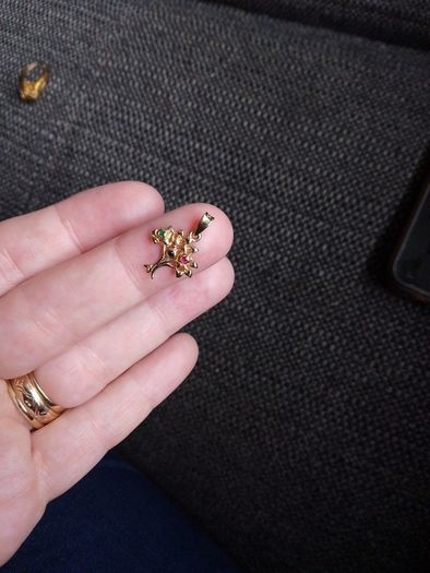 14 CT gold Life Tree pendant
