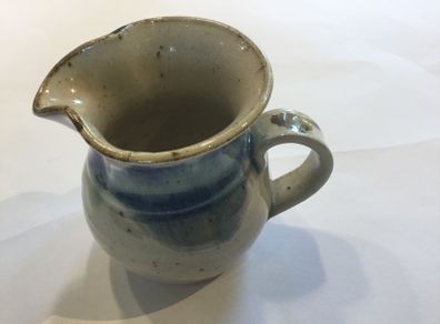 Badgers Hill milk jug (height: 9cm)