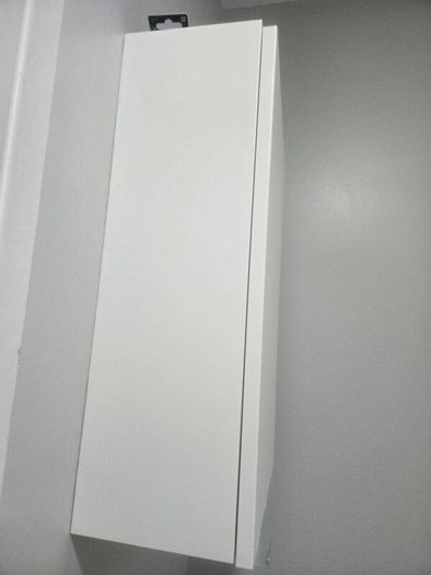 bathroom cabinets x 2