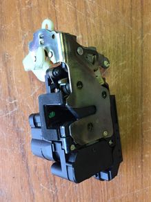 LH Front Door Lock (Alfa Romeo 156)