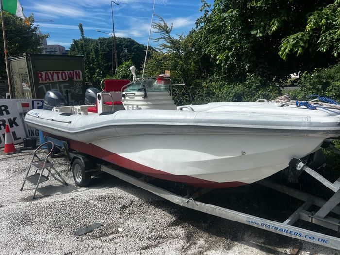 Ford Ranger thunder/ Cat Boat