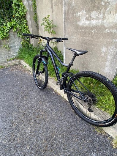 Giant stance full suspension mountain bike