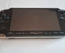 Modded PSP slim 2000 128GB with games