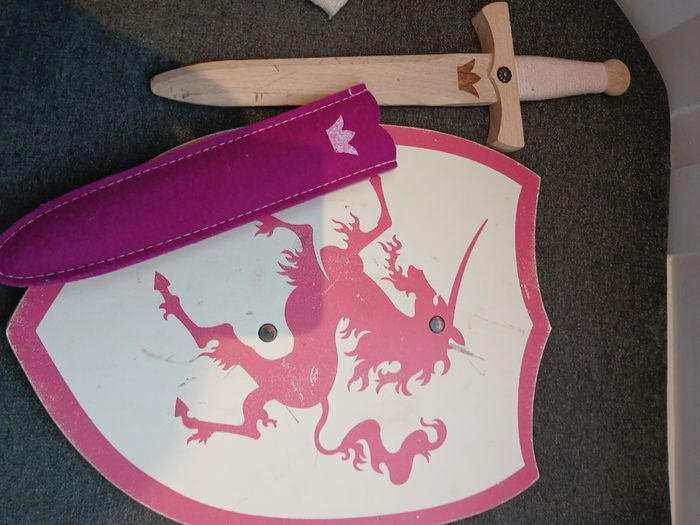 Girls unicorn items